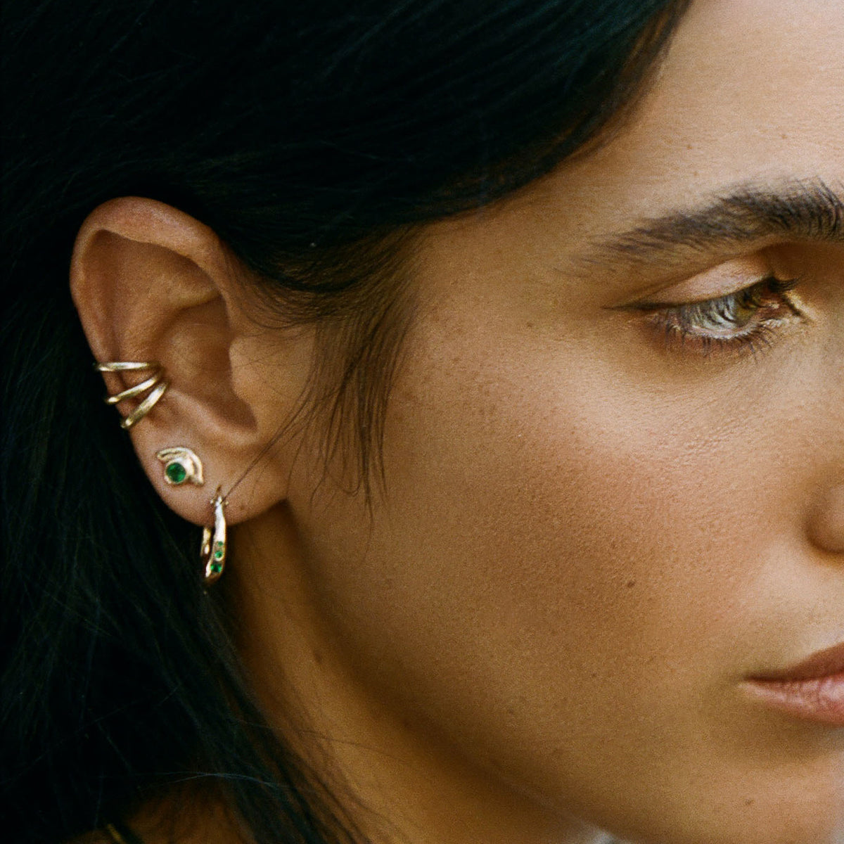 Vida Sapphire Hoops | Gold