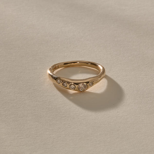 Eros Champagne Diamond Band | Gold