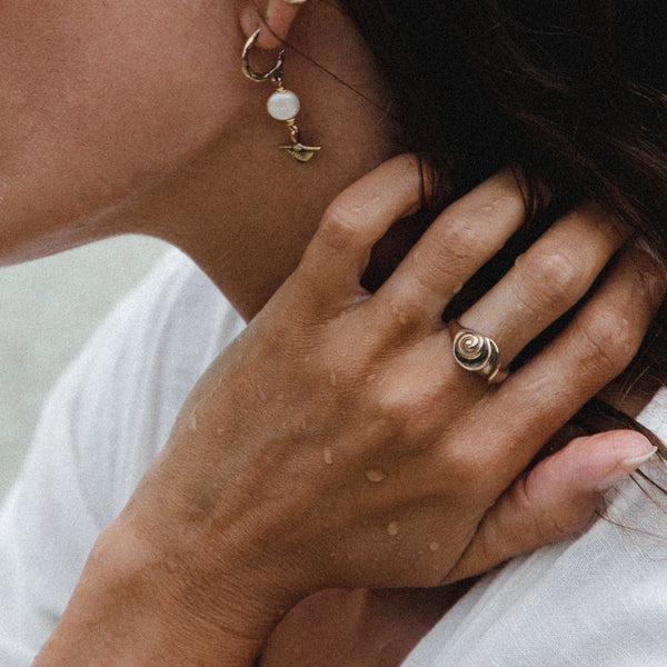 Neptune Shell Ring | Bronze