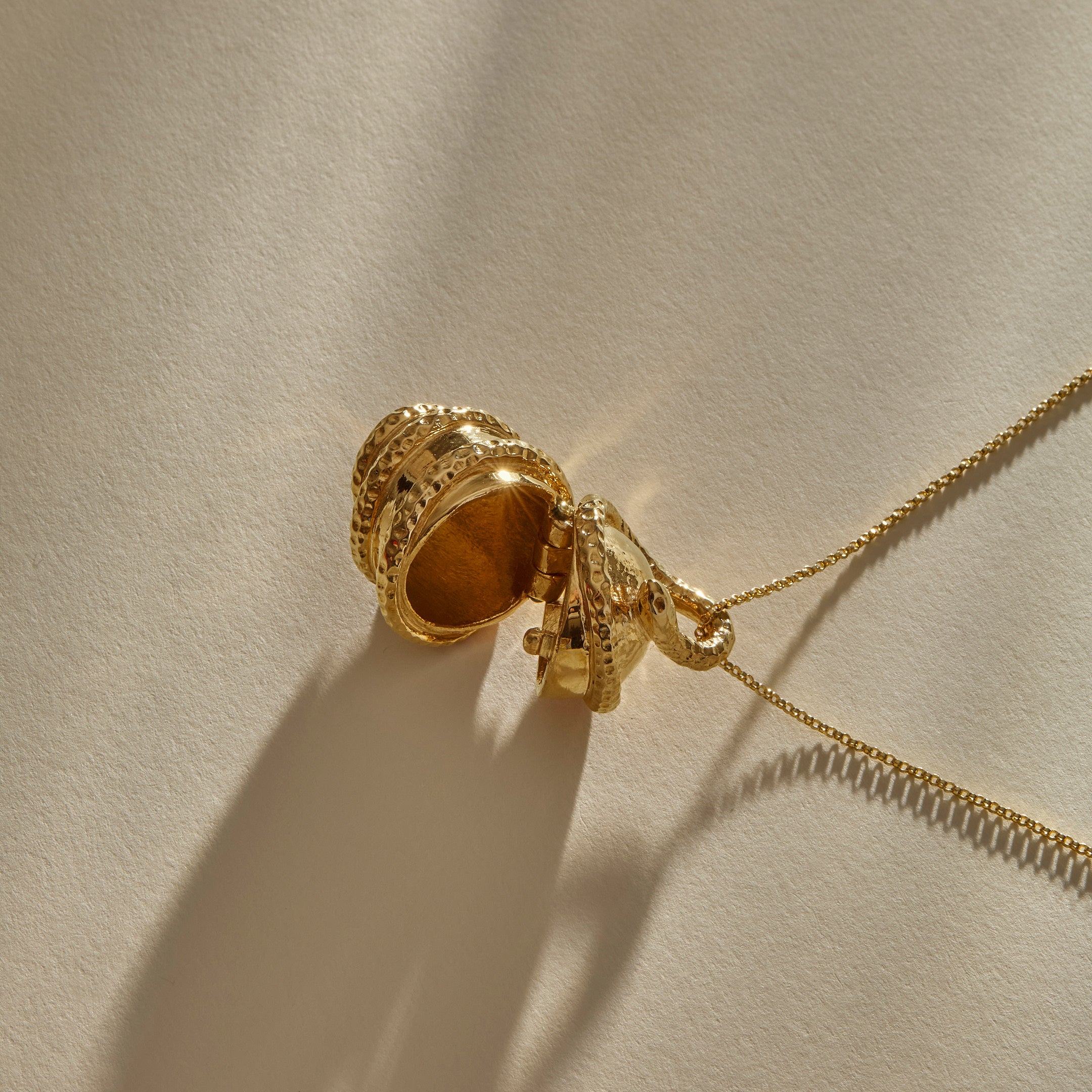 Orphic Egg Capsule Necklace | Gold