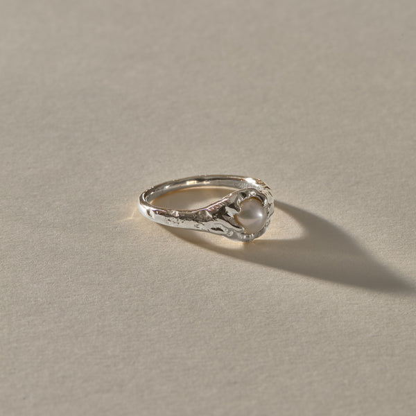 Yemayá Pearl Ring | Silver