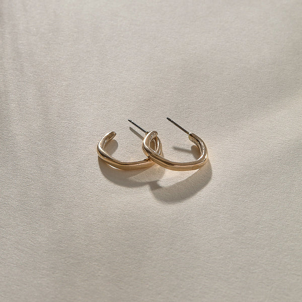 Lola Hoops | Bronze