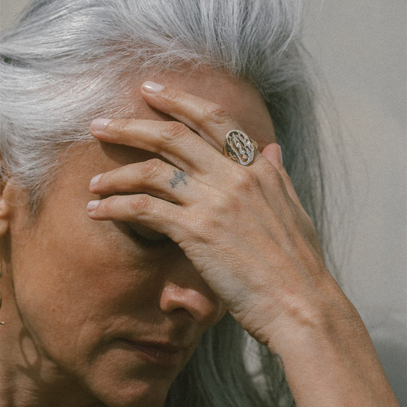 The Venus Signet Ring - Catori Life
